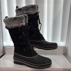 Khombu Black and Gray Winter Boots with Sturdy Sole